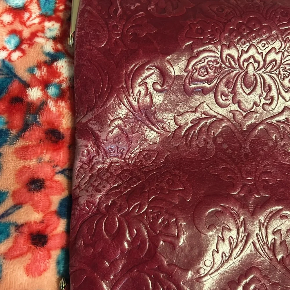 HOBO Lauren Clutch Wallet - Embroidered Plum - Picture 14 of 15